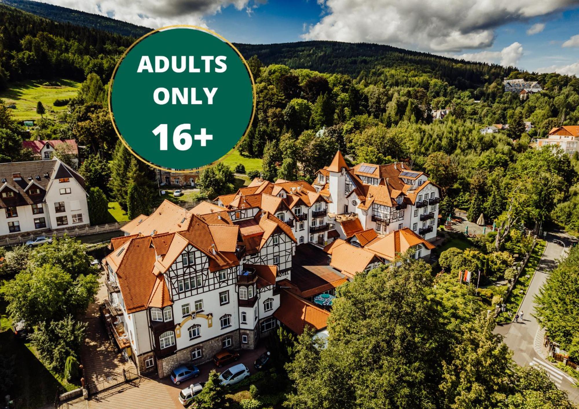 Park Hotel Kur & Spa Свєрадув-Здруй Екстер'єр фото