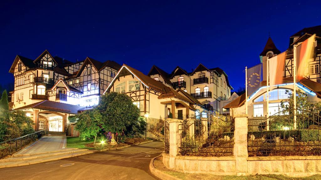 Park Hotel Kur & Spa Свєрадув-Здруй Екстер'єр фото